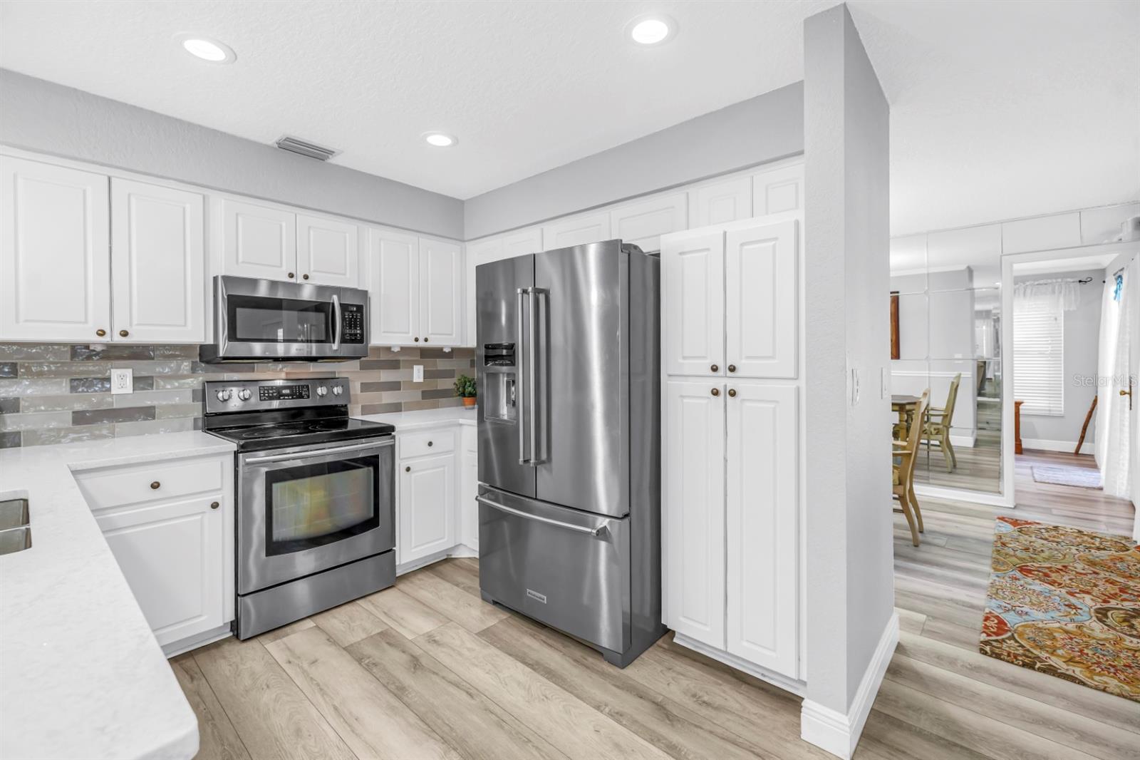 Image 17 of 62 For 10761 125th Avenue