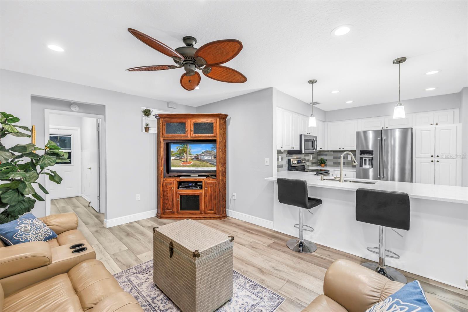 Image 22 of 62 For 10761 125th Avenue