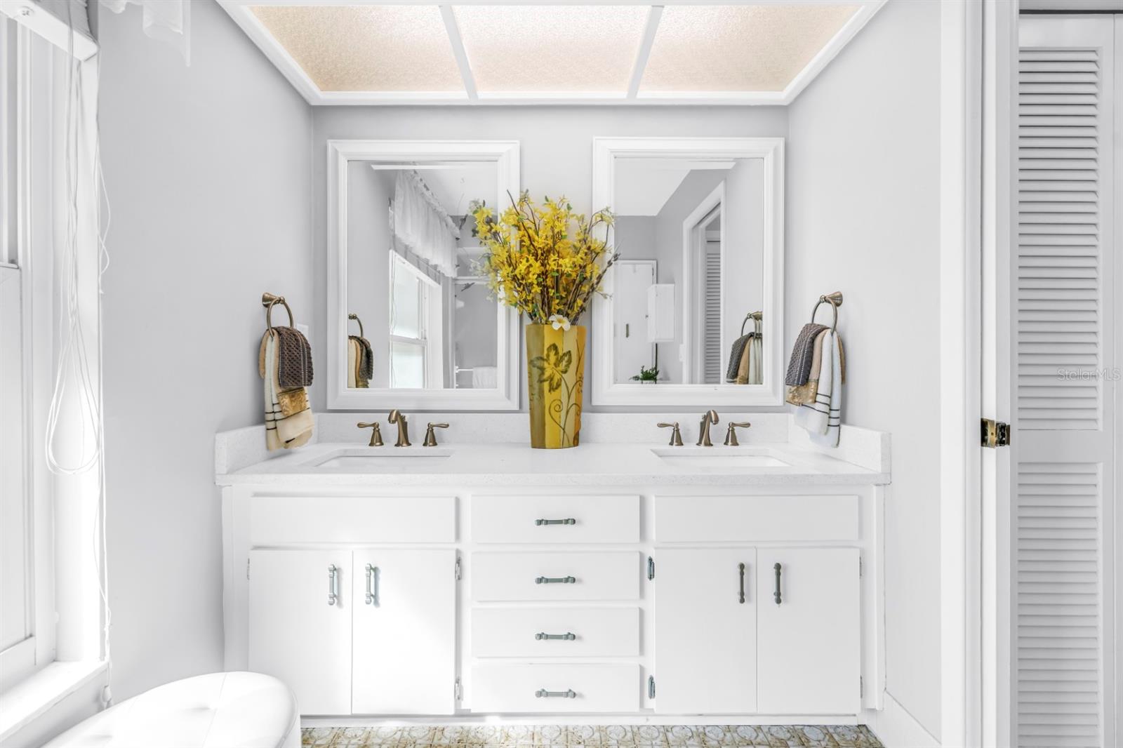 Image 27 of 62 For 10761 125th Avenue