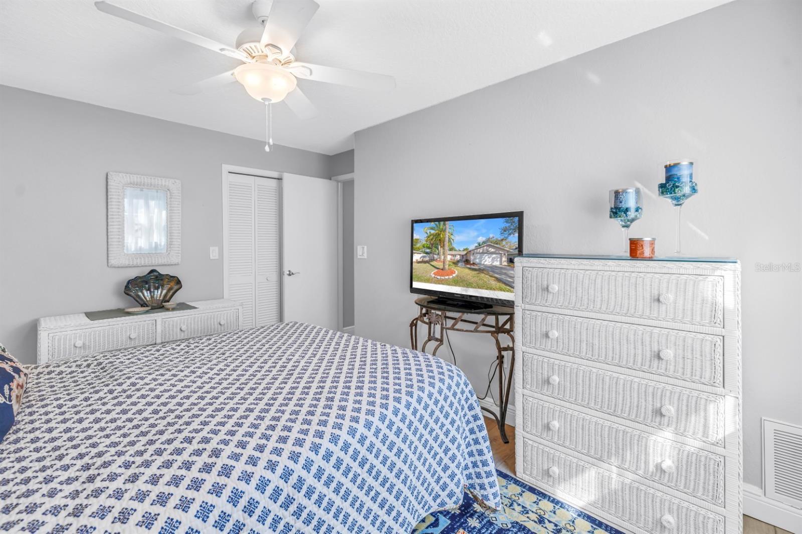 Image 37 of 62 For 10761 125th Avenue