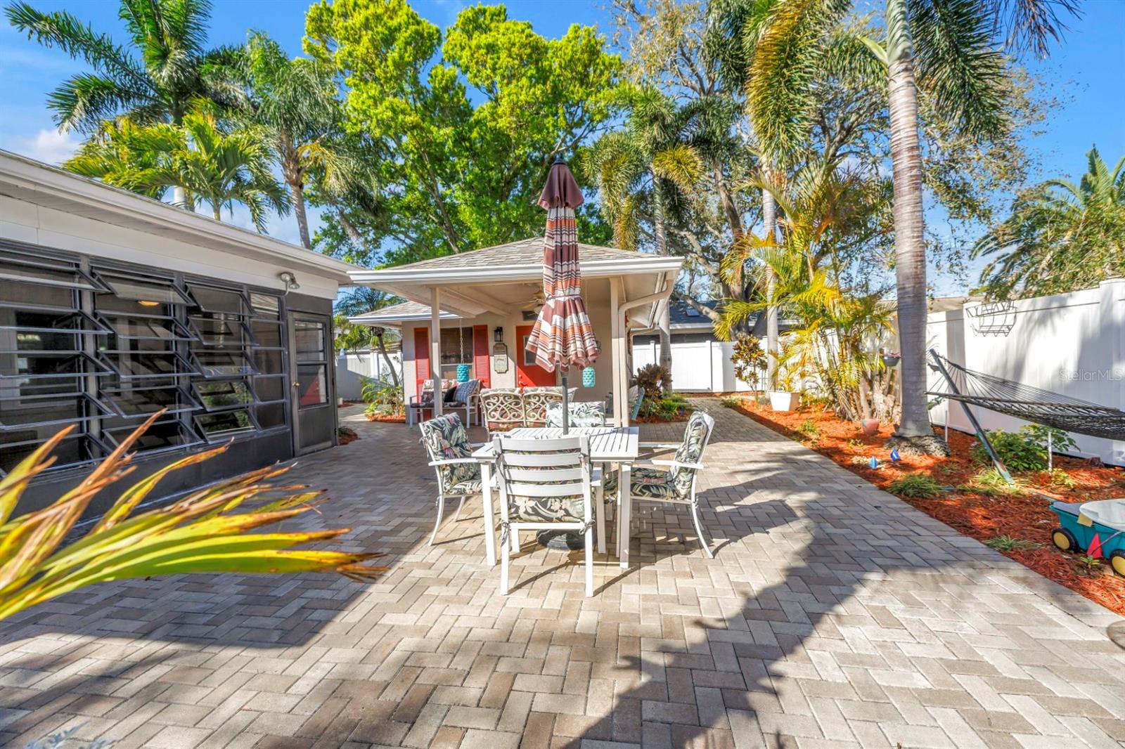 Image 43 of 62 For 10761 125th Avenue