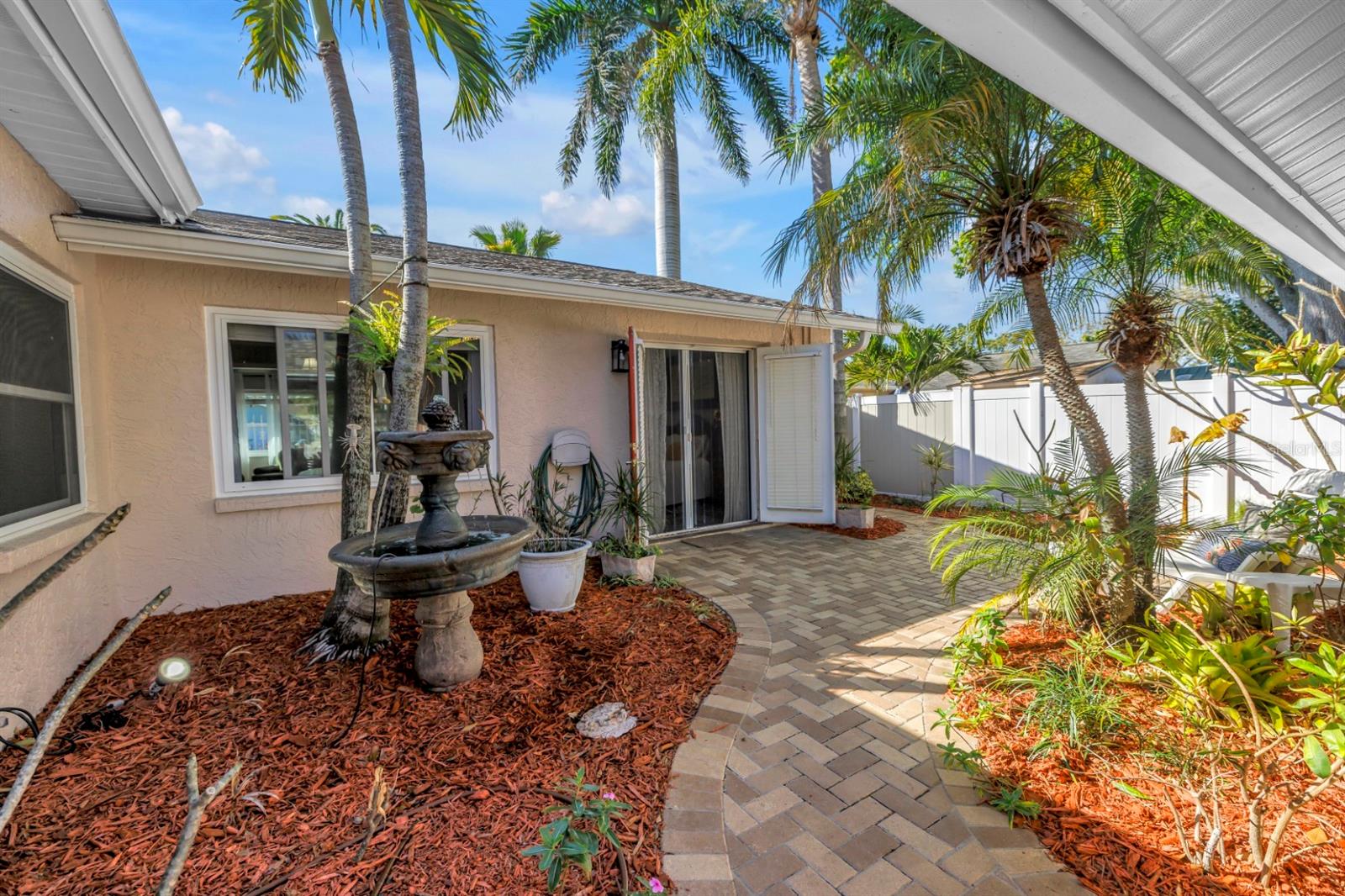 Image 45 of 62 For 10761 125th Avenue