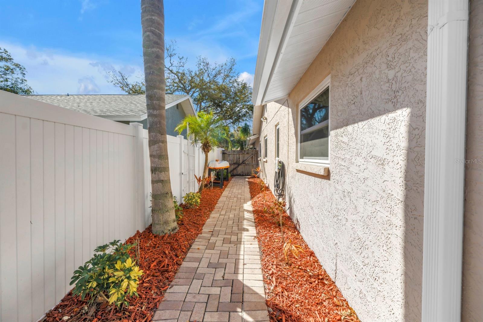 Image 57 of 62 For 10761 125th Avenue