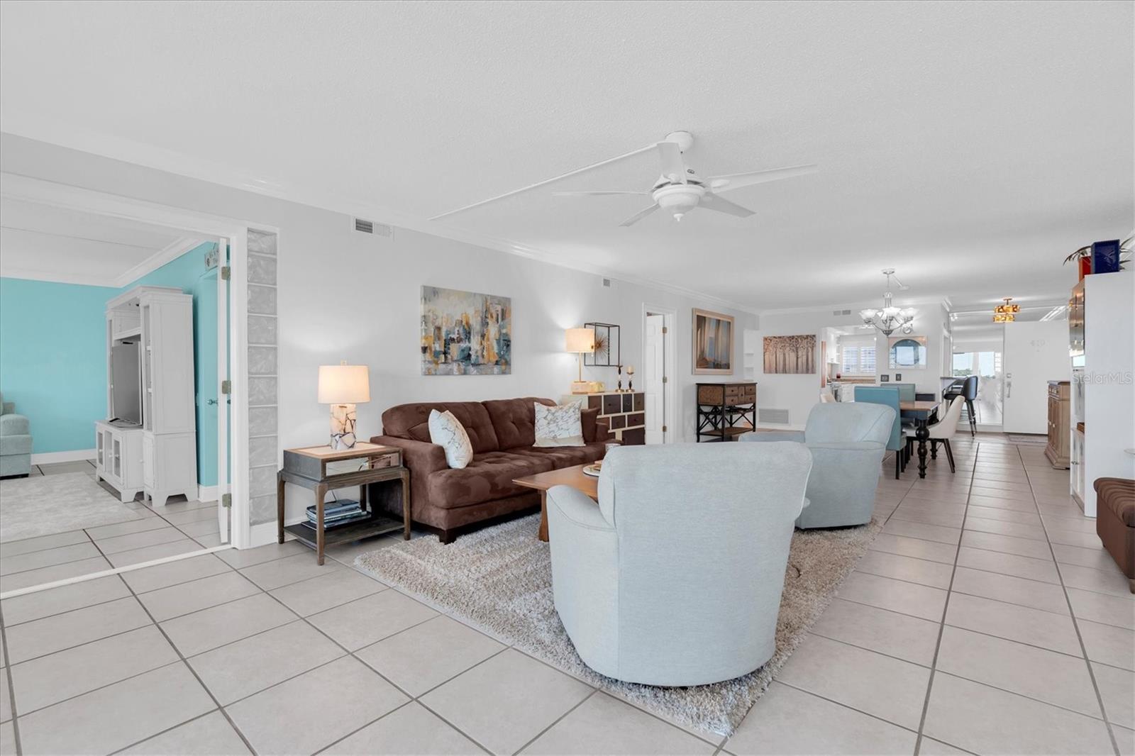 Image 11 of 60 For 1847 Shore Drive S 419