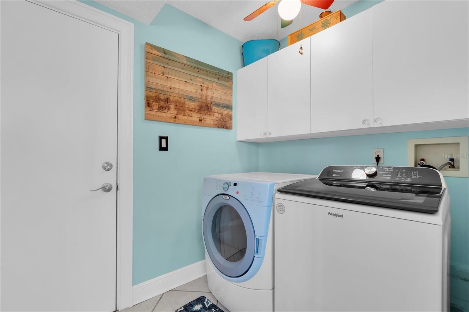 Image 38 of 60 For 1847 Shore Drive S 419