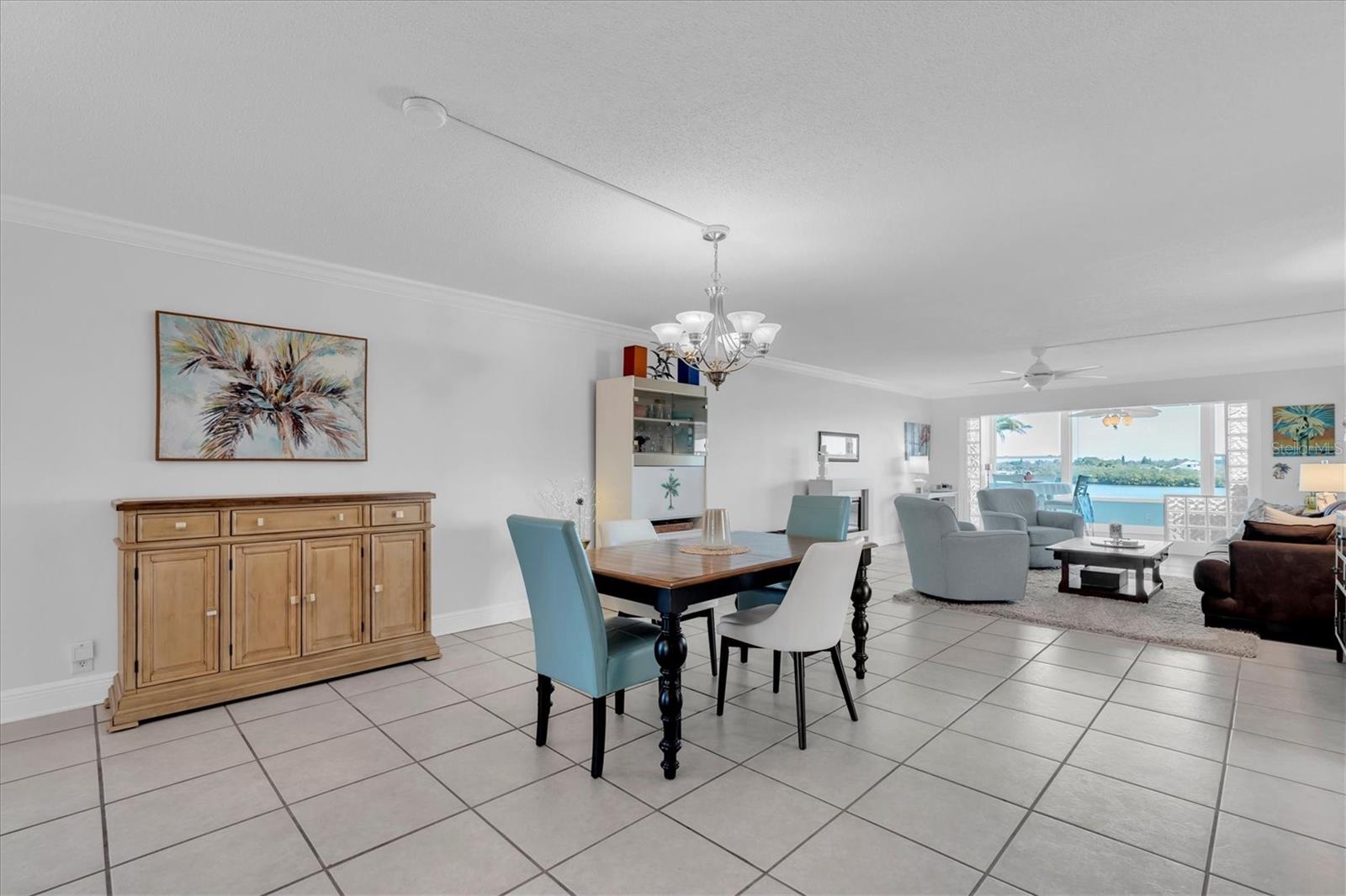 Image 8 of 60 For 1847 Shore Drive S 419