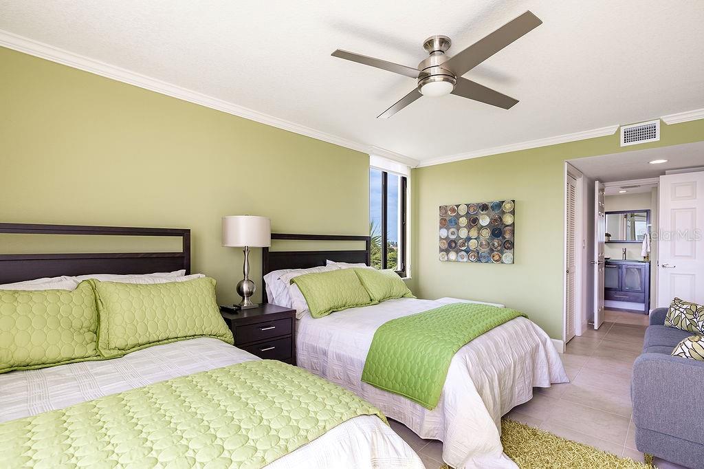 Image 12 of 54 For 9425 Blind Pass Road 508