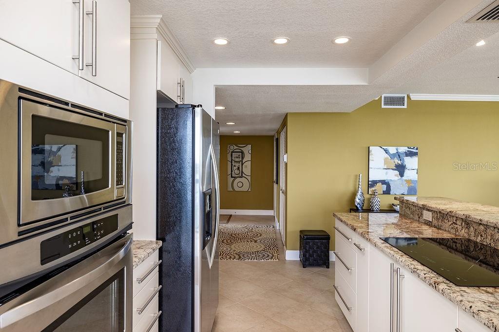 Image 4 of 54 For 9425 Blind Pass Road 508