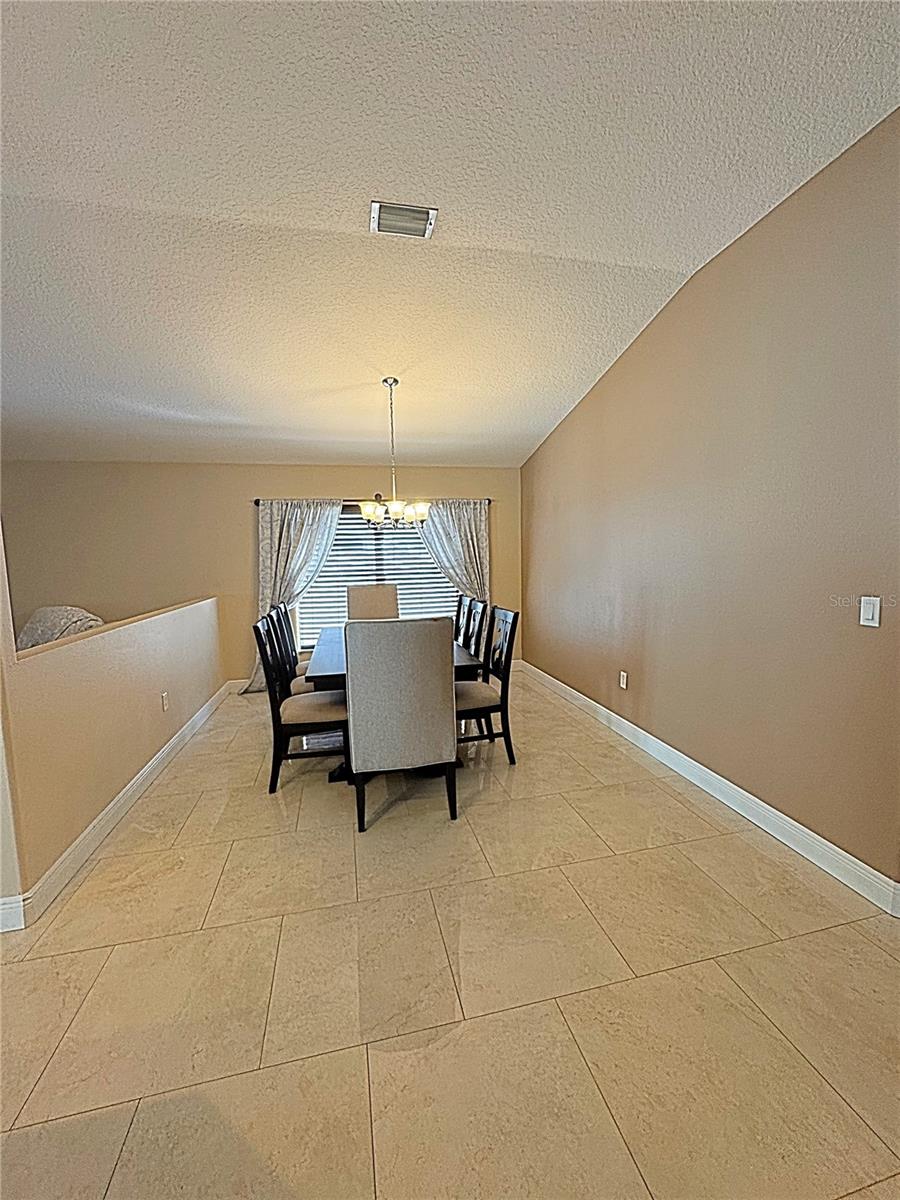 Image 13 of 68 For 1467 Watermill Circle