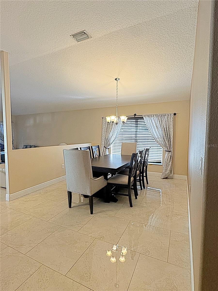 Image 14 of 68 For 1467 Watermill Circle