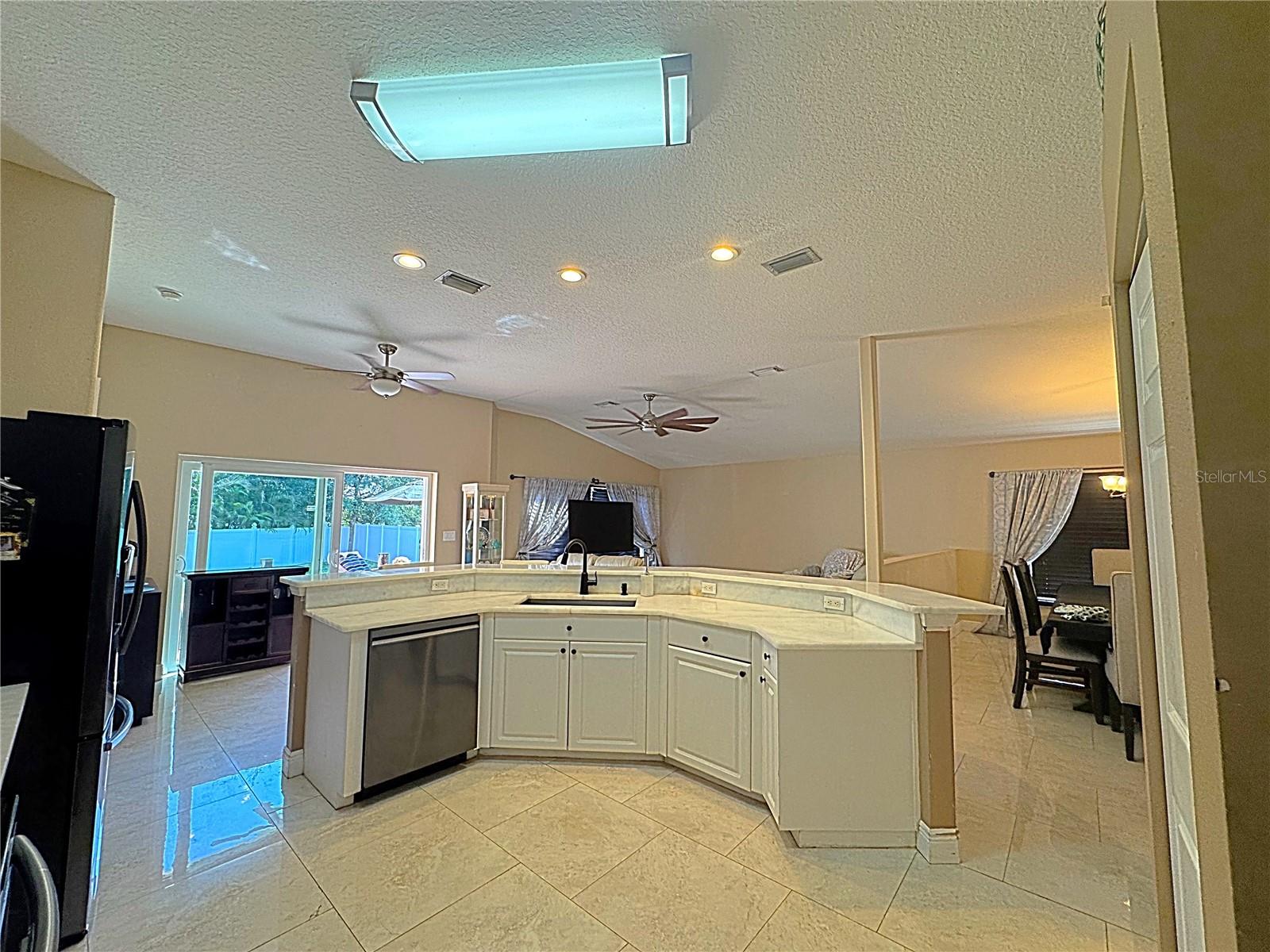 Image 4 of 68 For 1467 Watermill Circle