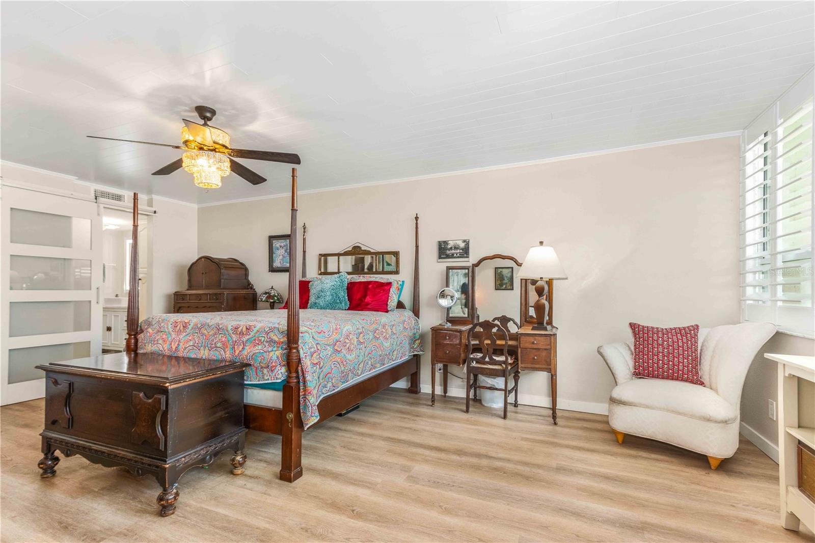 Image 18 of 100 For 2621 Cove Cay Drive 1003