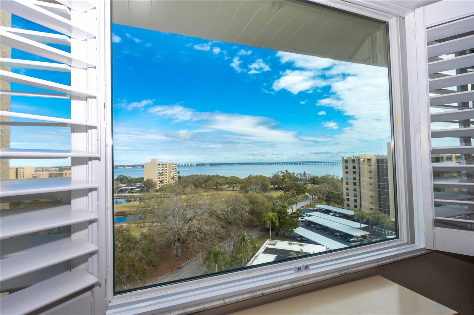 Image 19 of 100 For 2621 Cove Cay Drive 1003