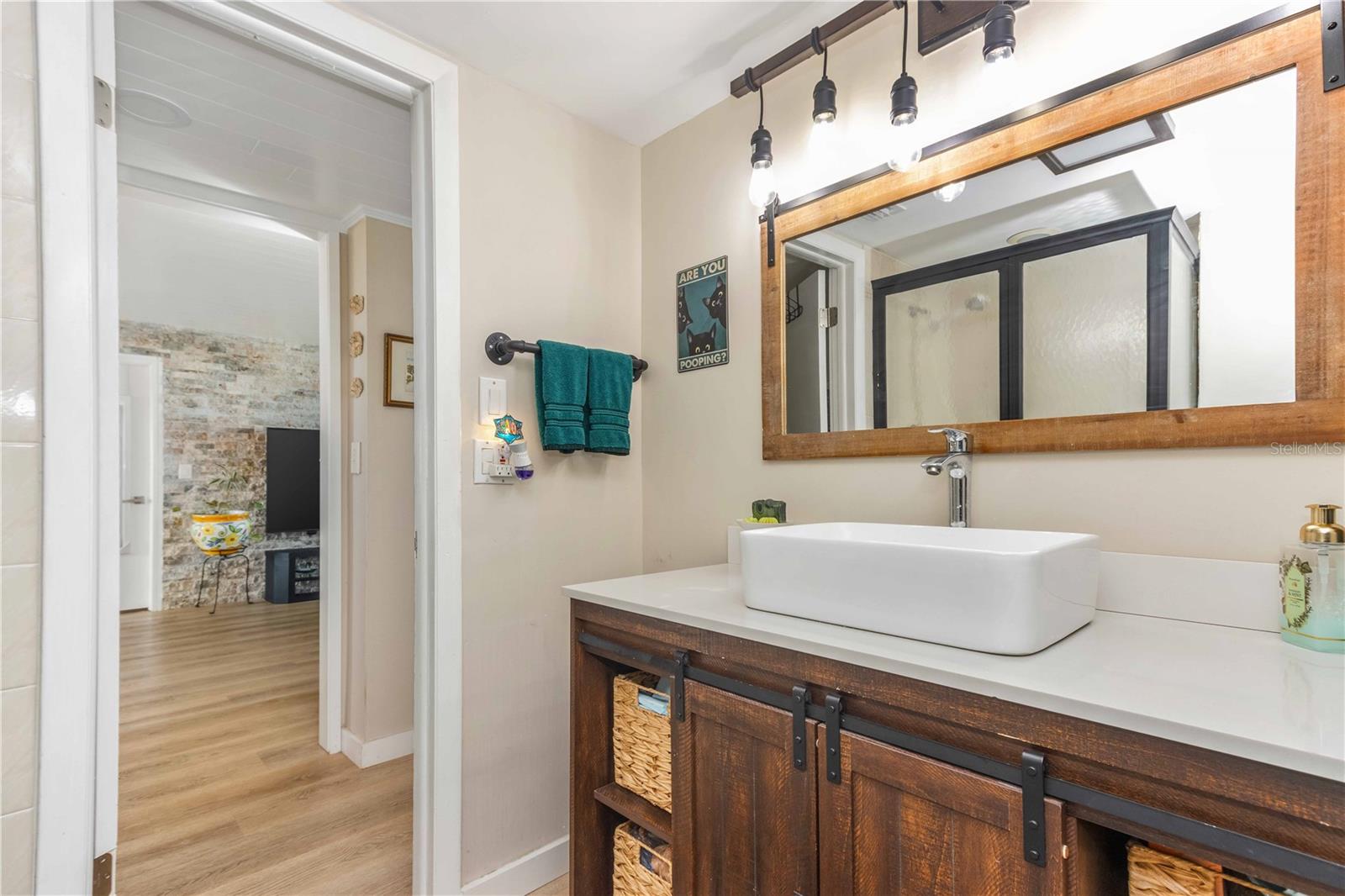 Image 20 of 100 For 2621 Cove Cay Drive 1003