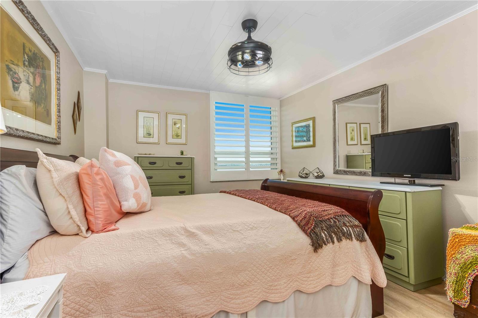 Image 28 of 100 For 2621 Cove Cay Drive 1003