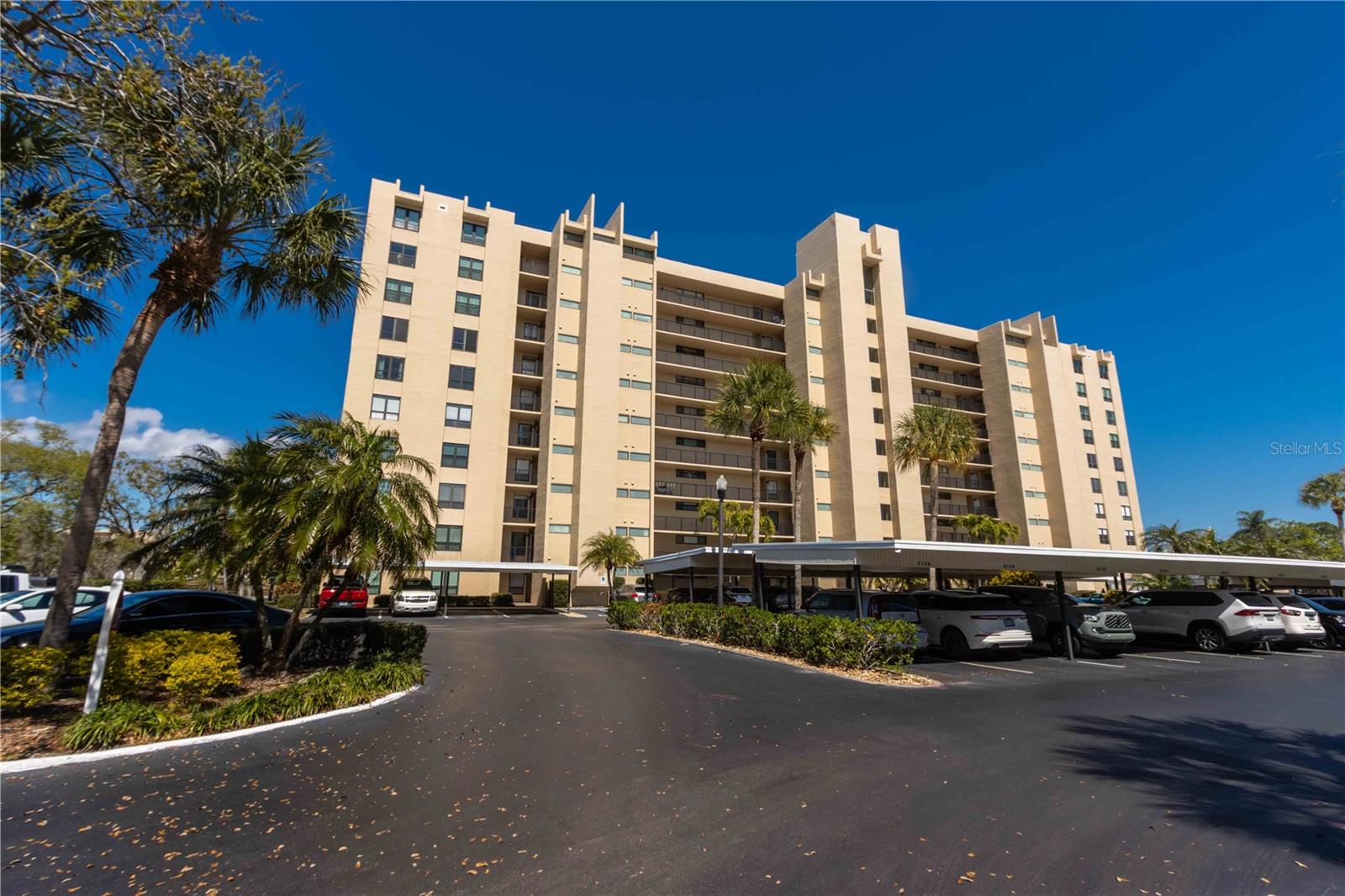 Image 59 of 100 For 2621 Cove Cay Drive 1003