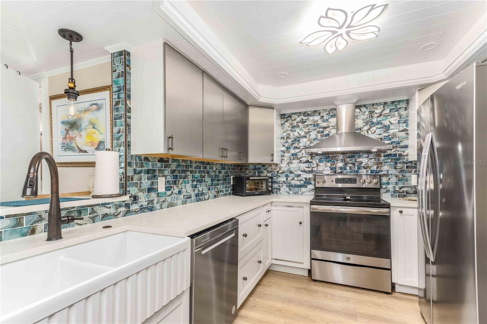 Image 6 of 100 For 2621 Cove Cay Drive 1003