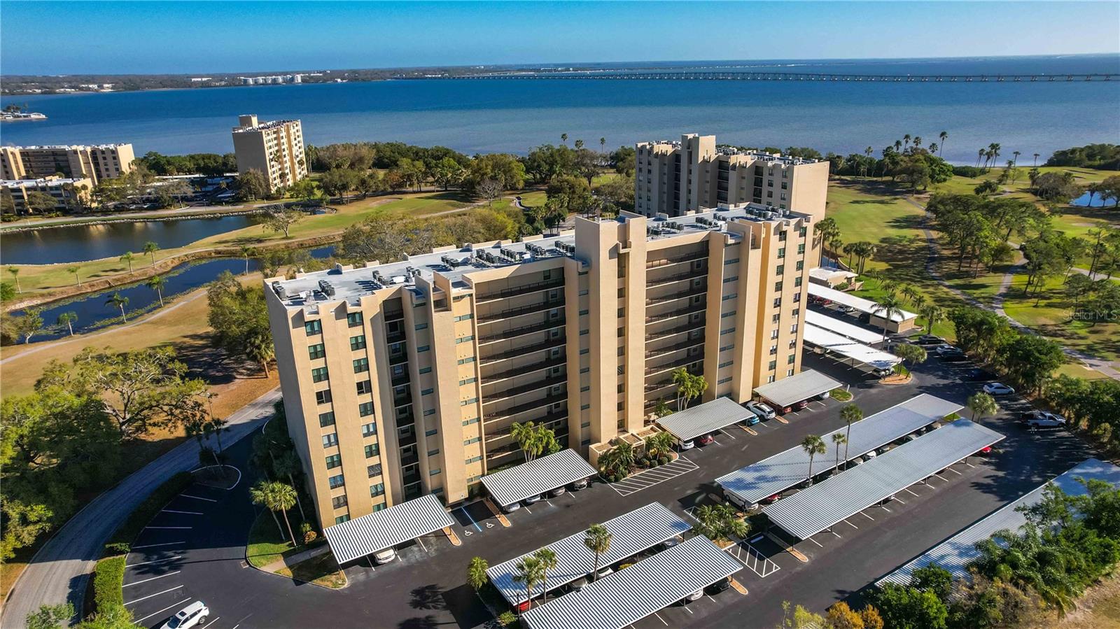 Image 86 of 100 For 2621 Cove Cay Drive 1003