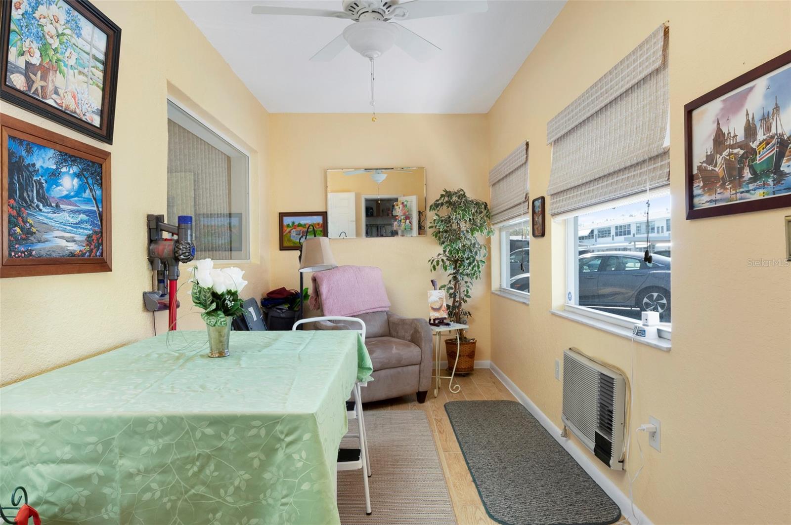 Listing photo id 10 for 1950 59th Avenue N 119