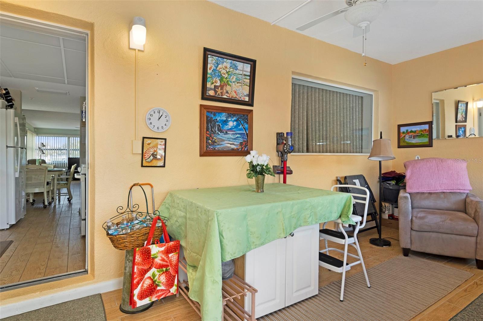 Listing photo id 11 for 1950 59th Avenue N 119