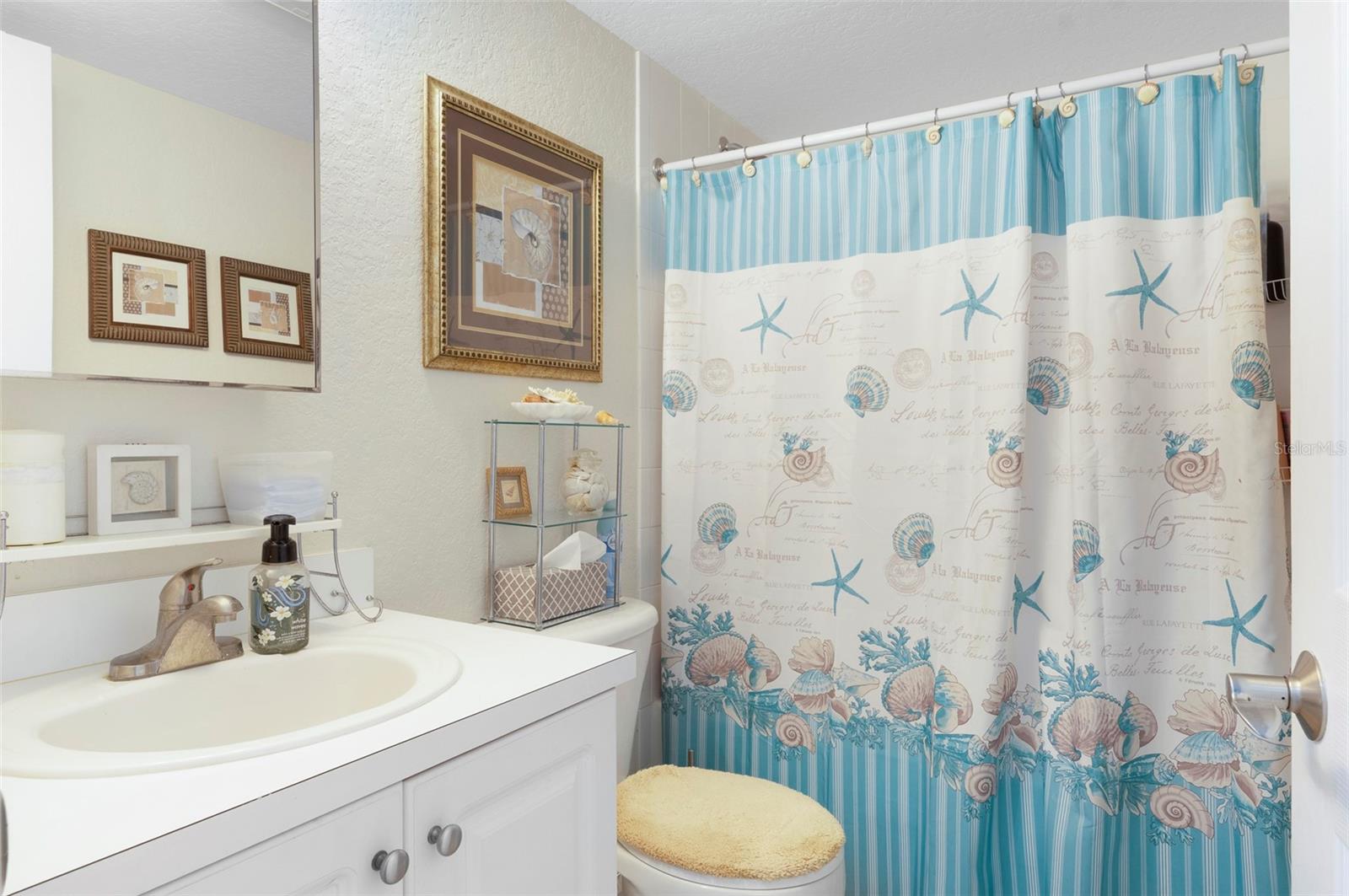 Listing photo id 13 for 1950 59th Avenue N 119