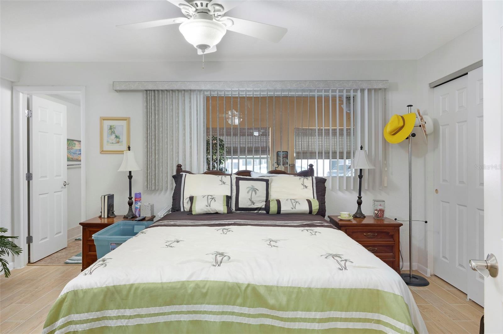 Listing photo id 14 for 1950 59th Avenue N 119