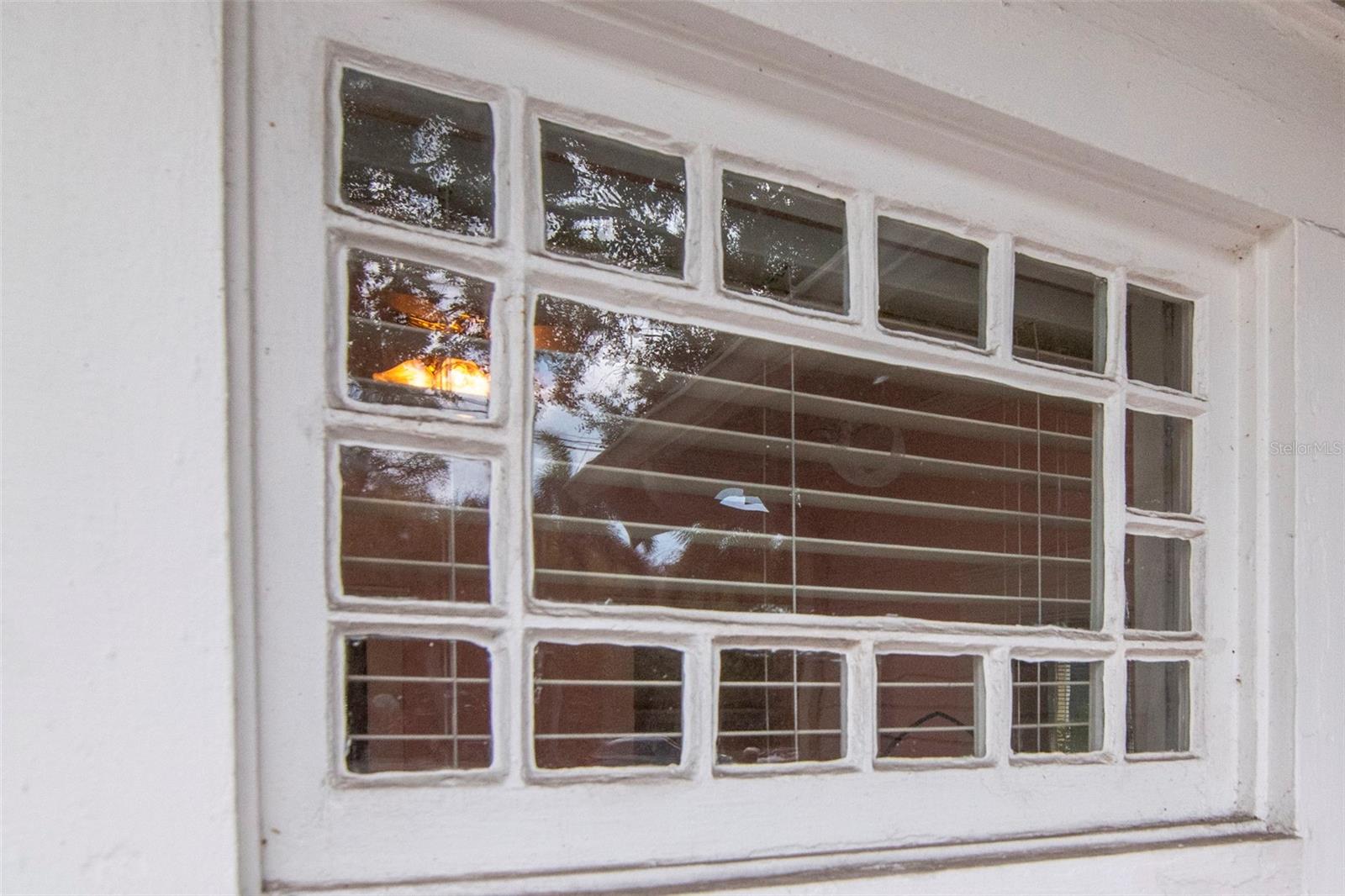 Listing photo id 21 for 1012 Rome Avenue