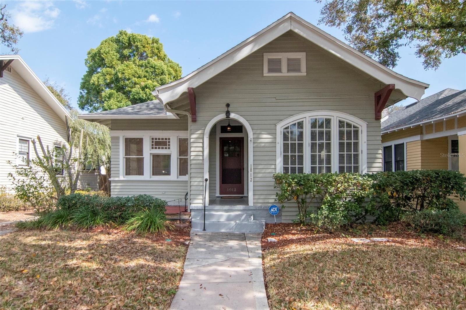 Listing photo id 22 for 1012 Rome Avenue