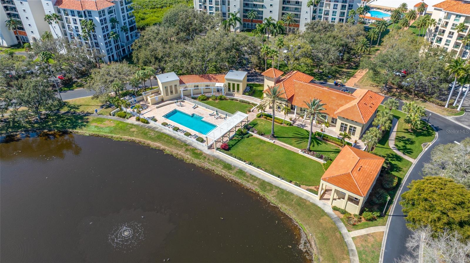 Image 3 of 47 For 4750 Dolphin Cay Lane S 509