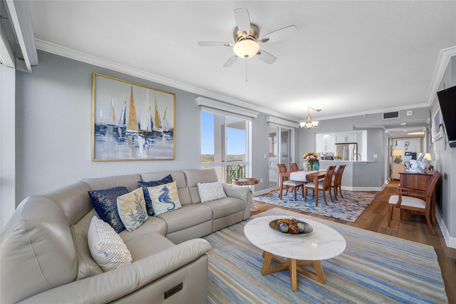 Image 33 of 47 For 4750 Dolphin Cay Lane S 509