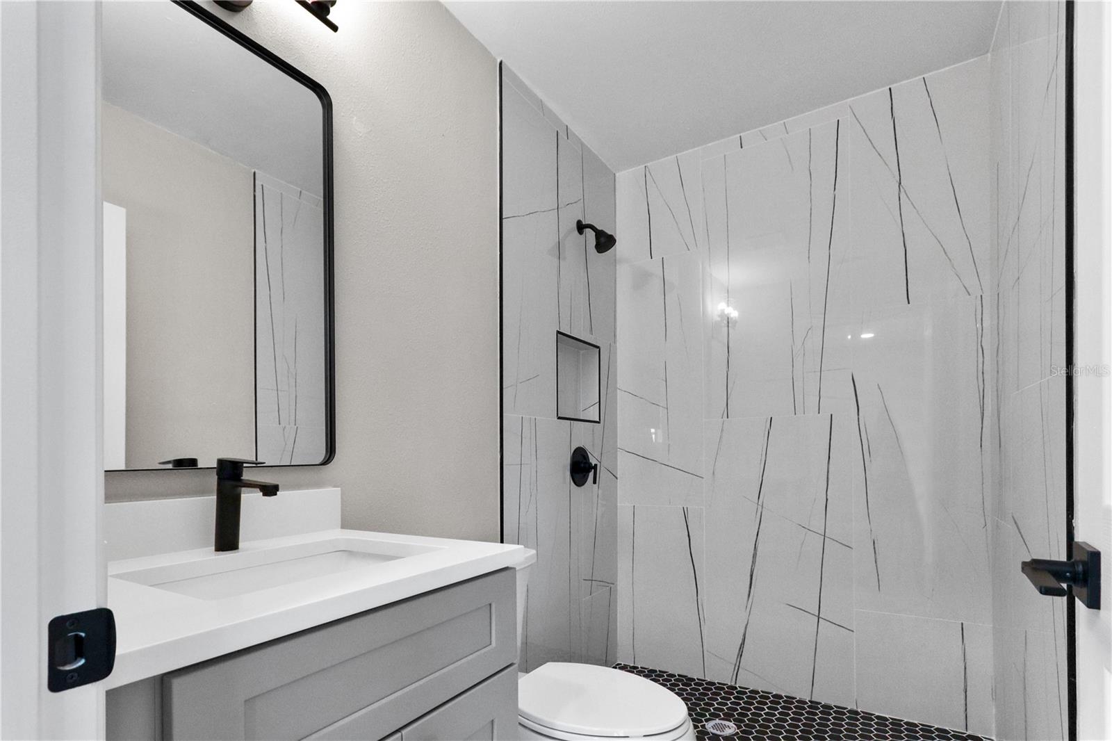 Listing photo id 14 for 772 Palmer Road