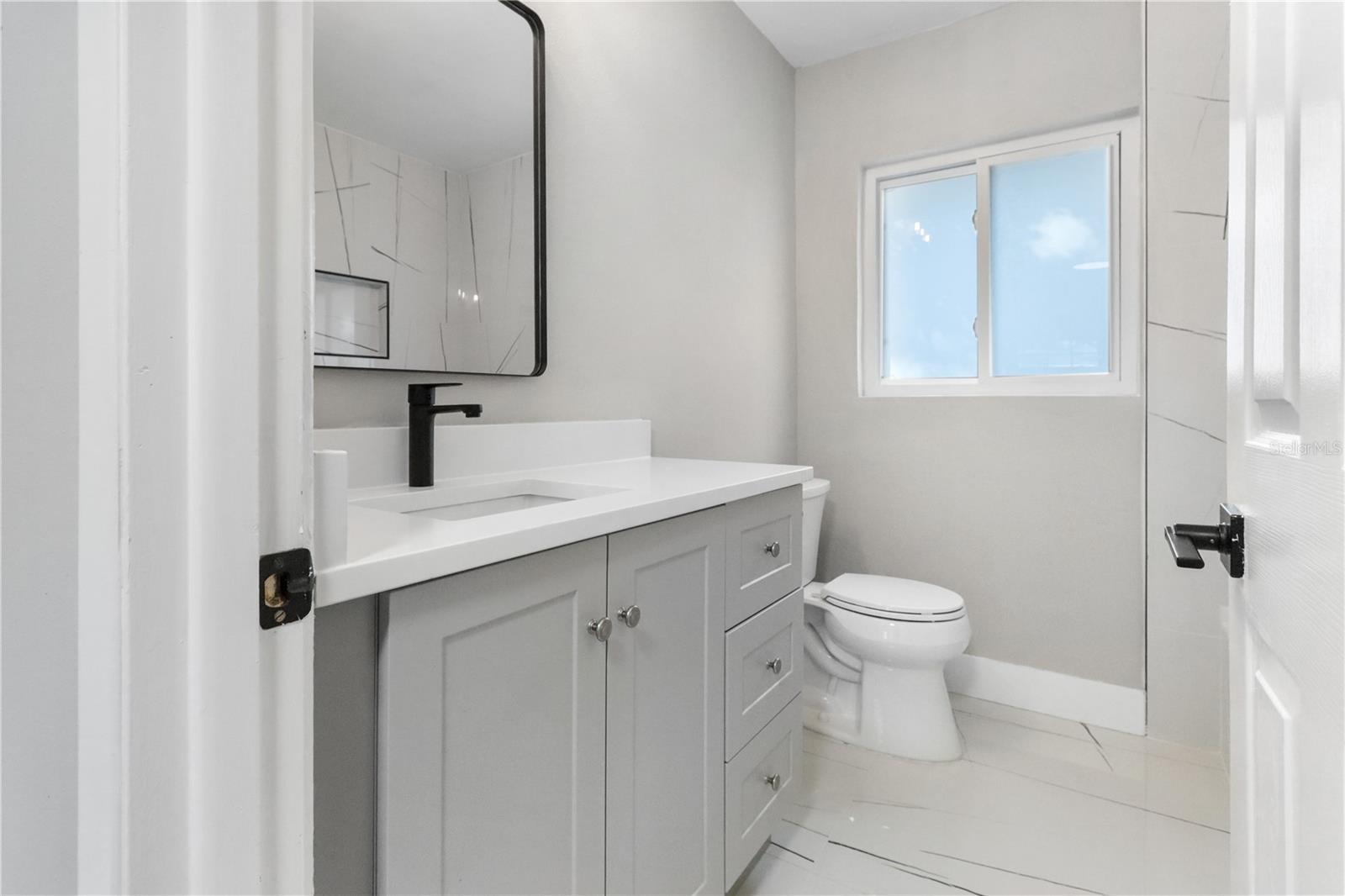 Listing photo id 15 for 772 Palmer Road