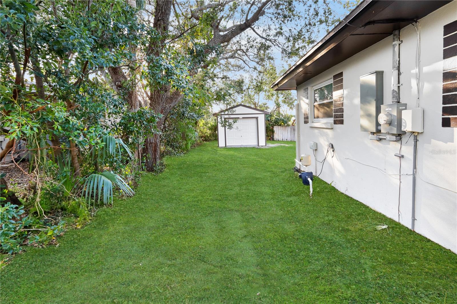 Listing photo id 23 for 772 Palmer Road