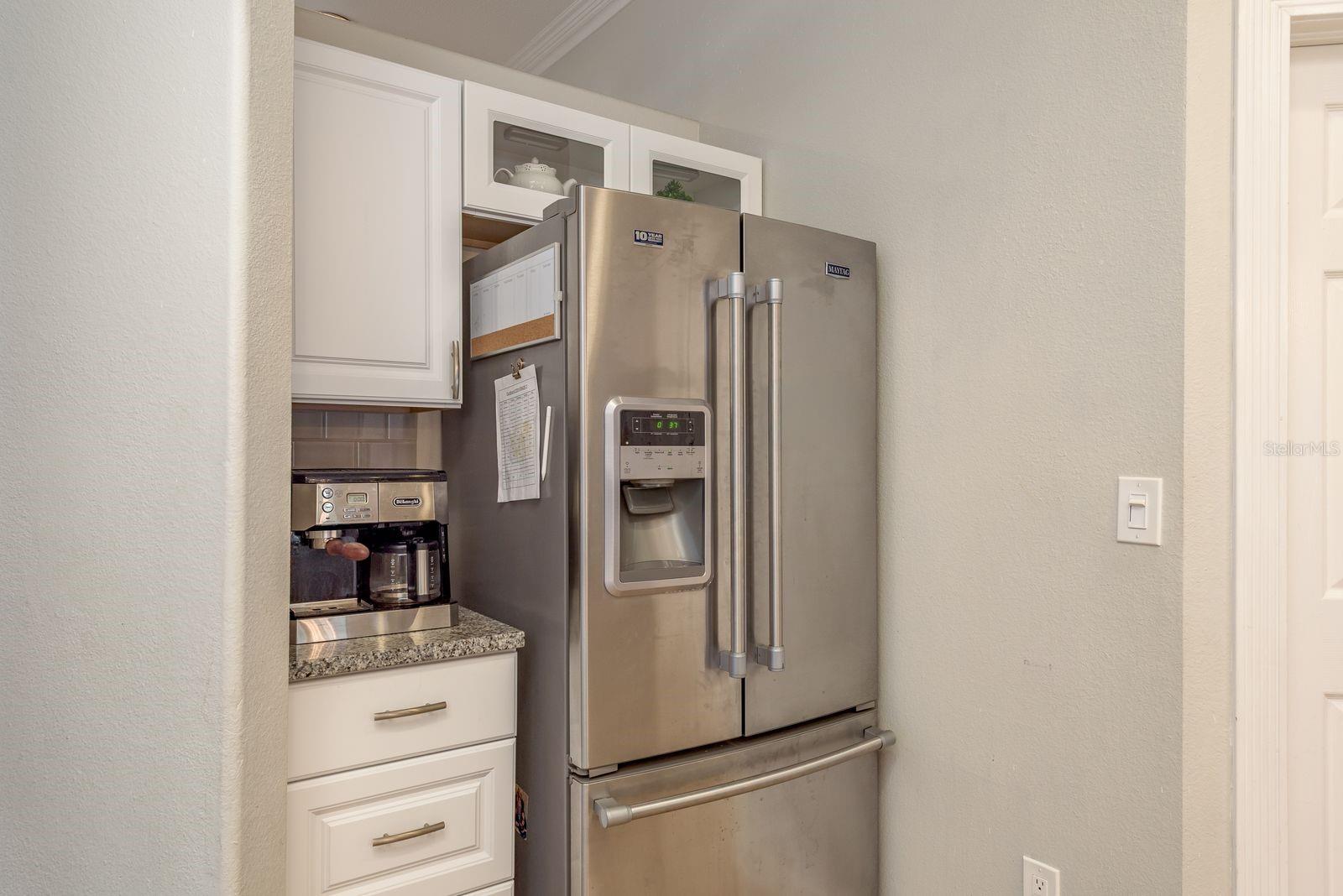 Listing photo id 10 for 5801 Erhardt Drive