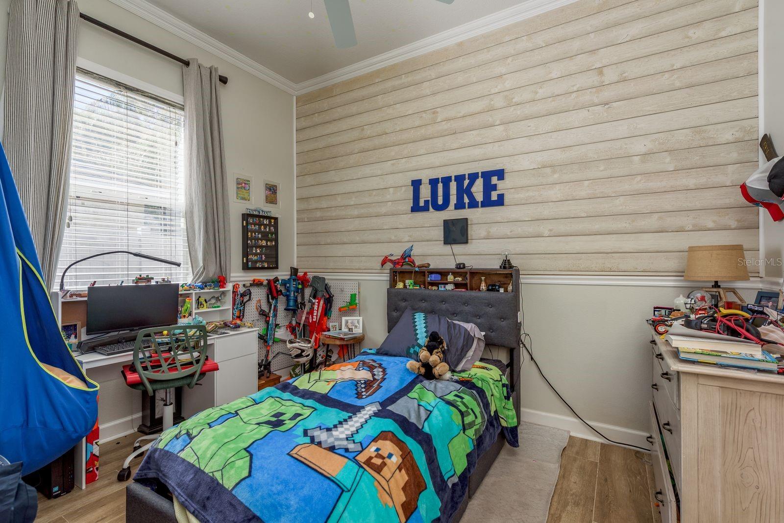 Listing photo id 21 for 5801 Erhardt Drive