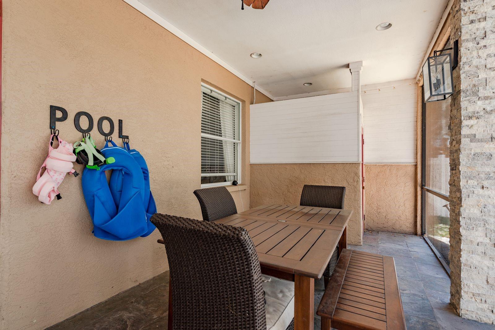 Listing photo id 26 for 5801 Erhardt Drive