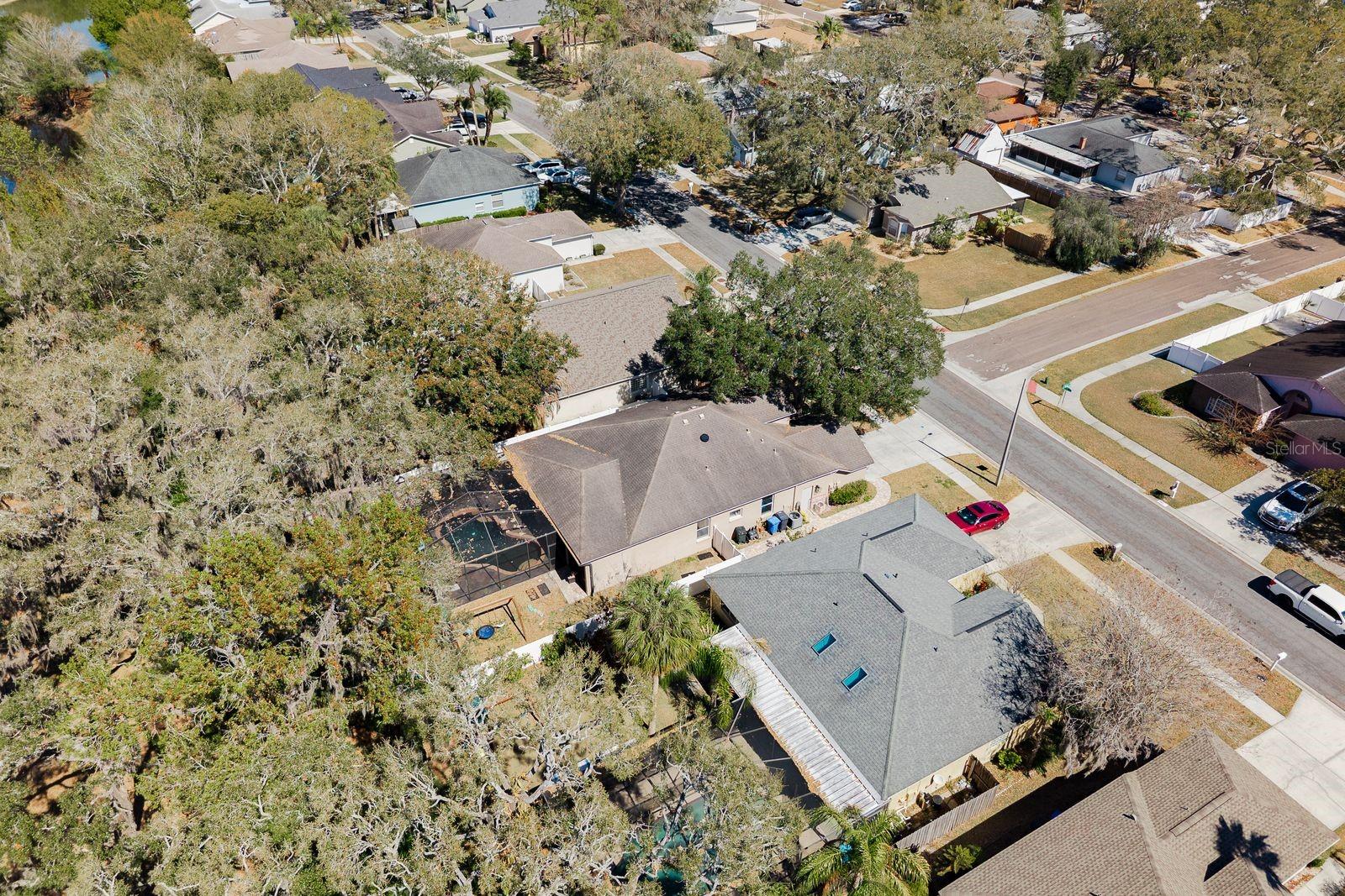 Listing photo id 32 for 5801 Erhardt Drive