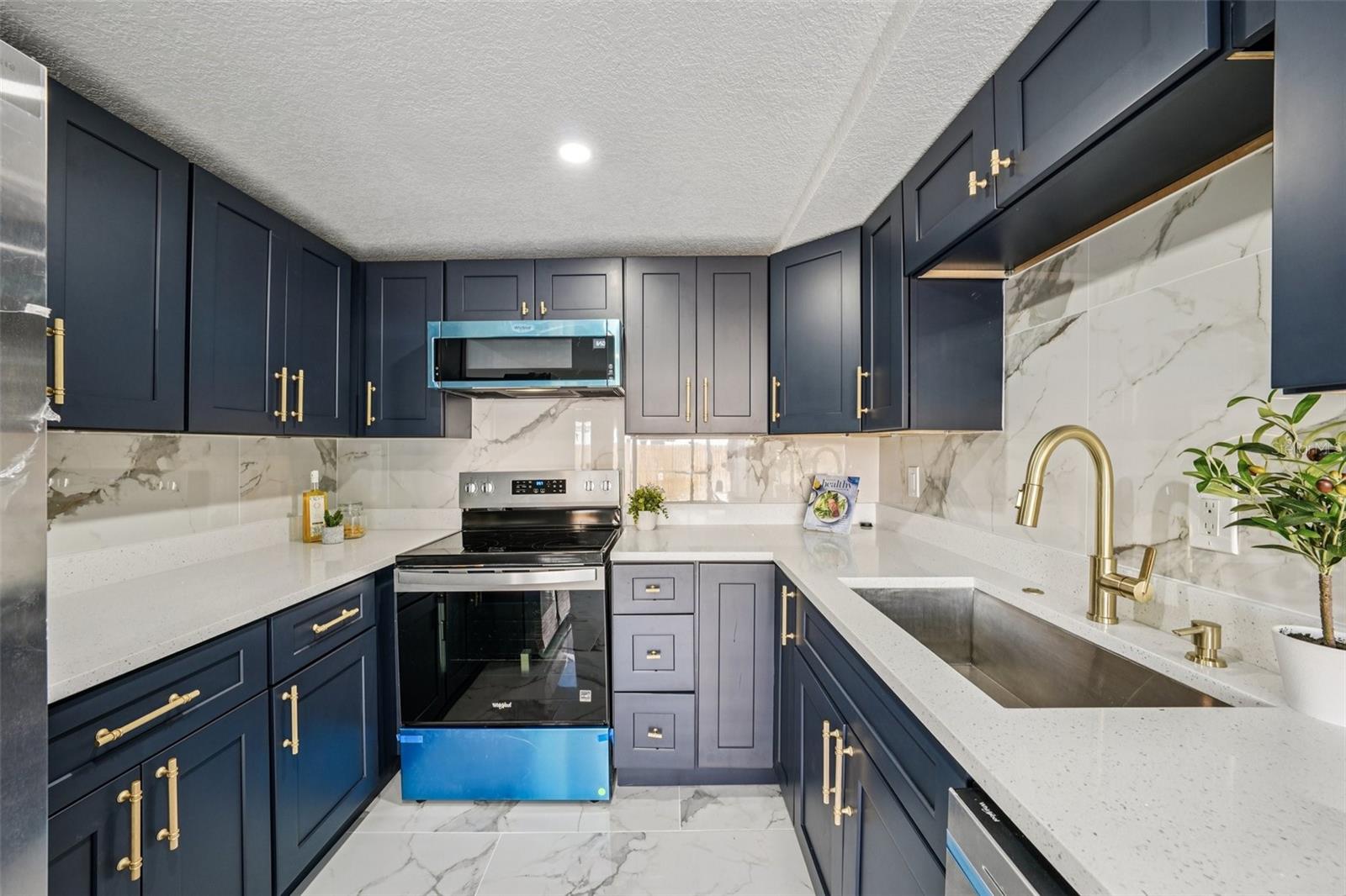 Image 20 of 66 For 6832 16th Way S