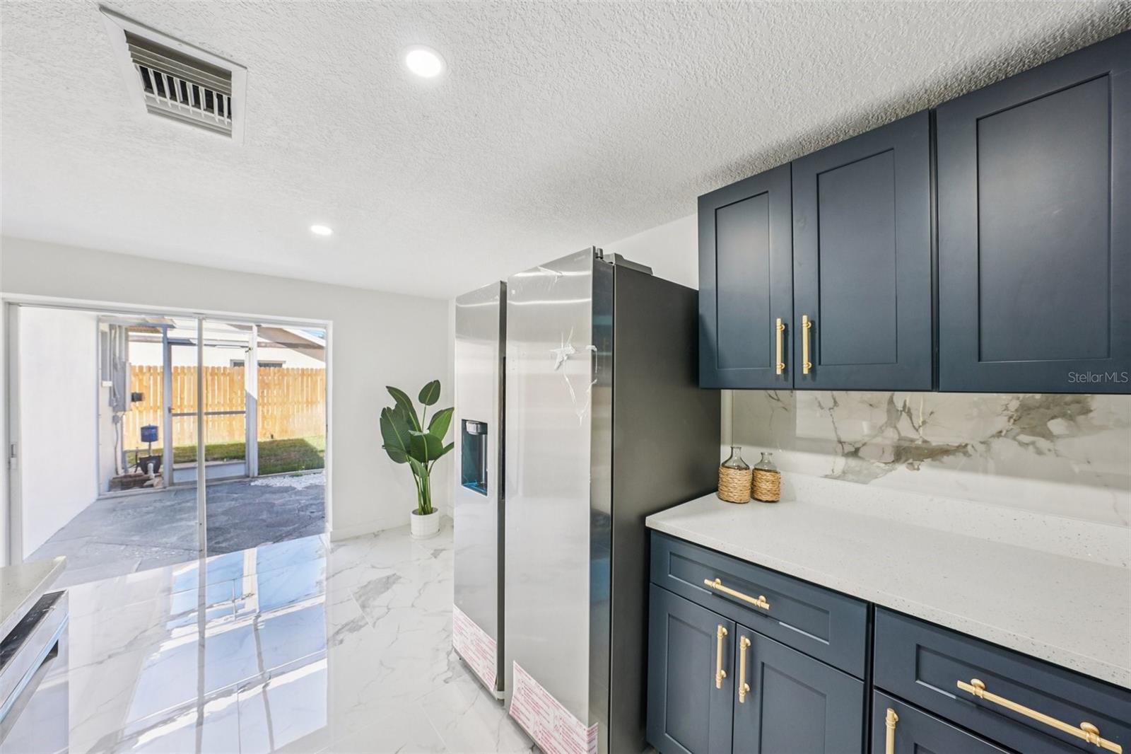 Image 23 of 66 For 6832 16th Way S