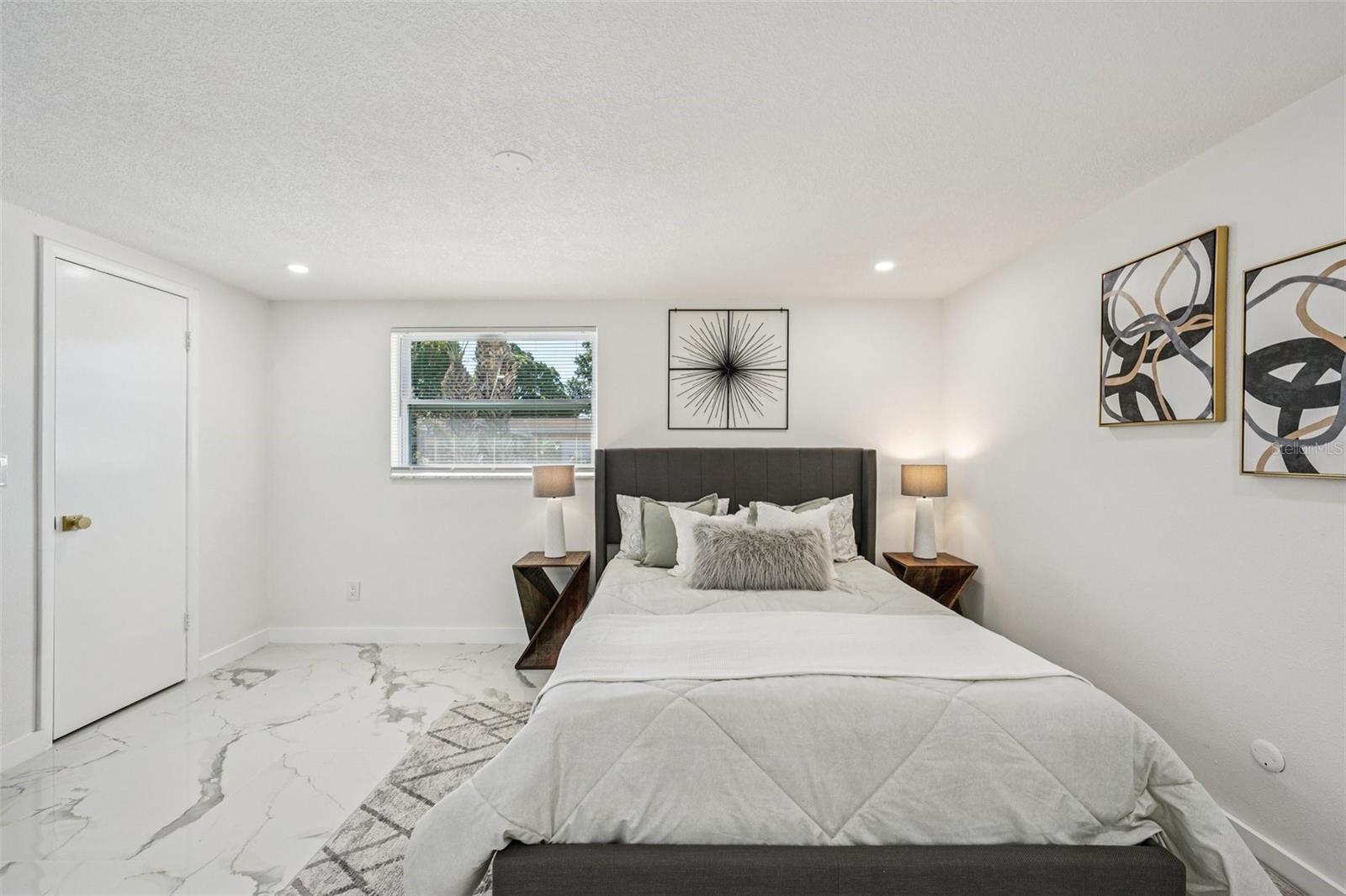 Image 26 of 66 For 6832 16th Way S