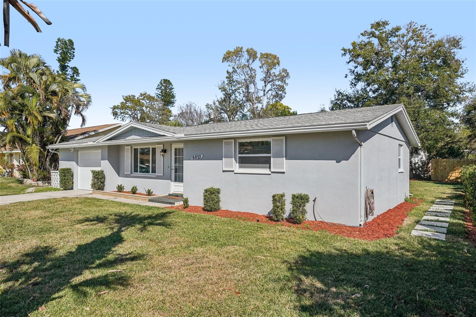 Image 3 of 66 For 6832 16th Way S