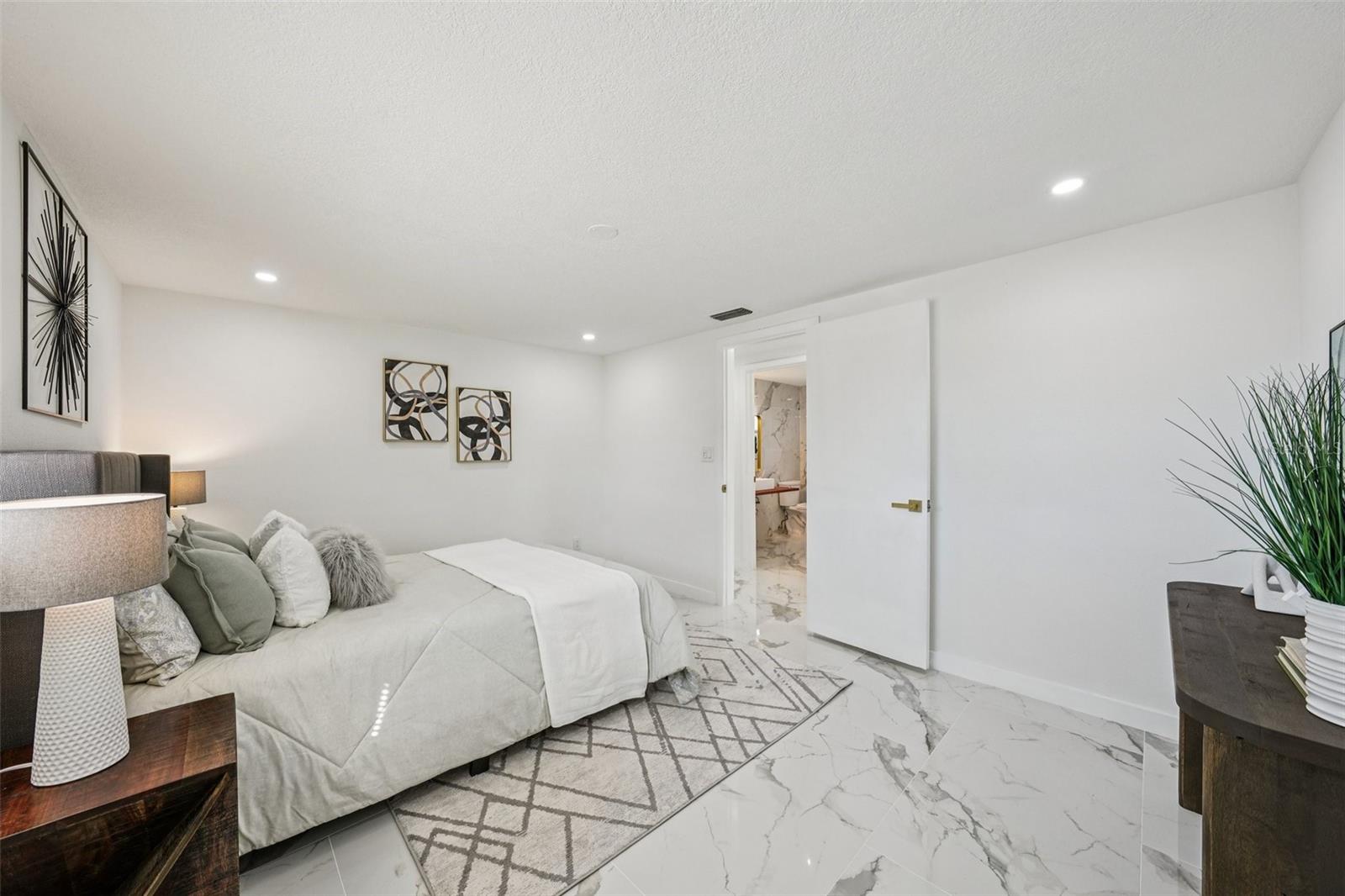 Image 30 of 66 For 6832 16th Way S