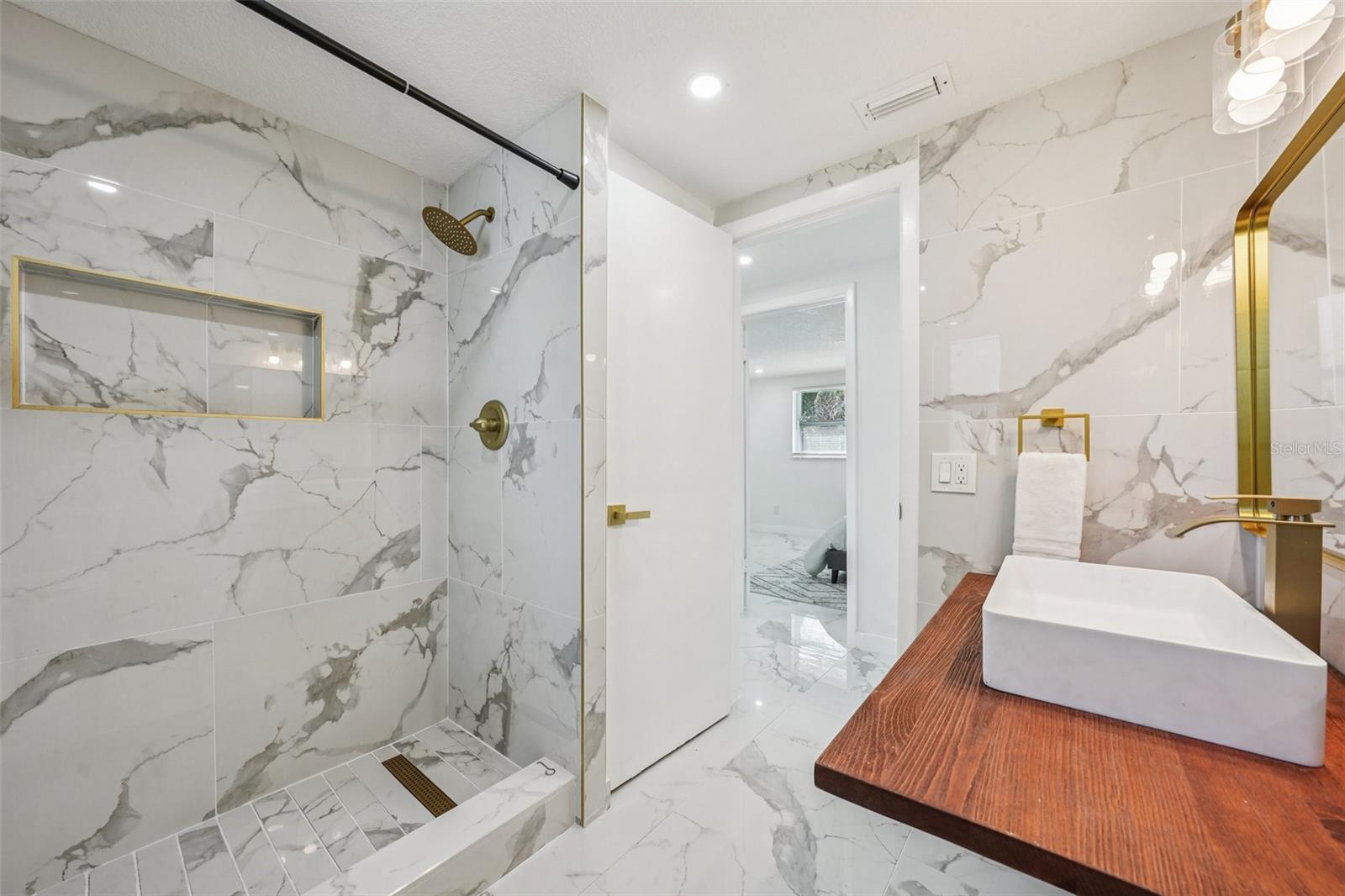 Image 34 of 66 For 6832 16th Way S