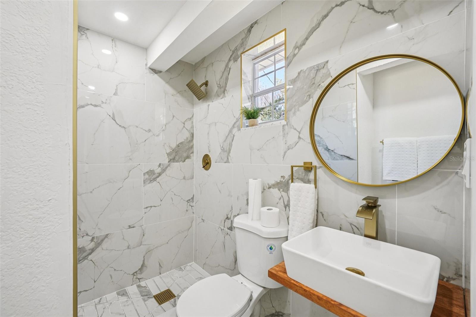 Image 40 of 66 For 6832 16th Way S