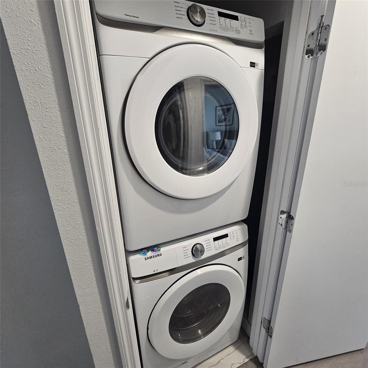 Image 32 of 42 For 379 Famagusta Drive