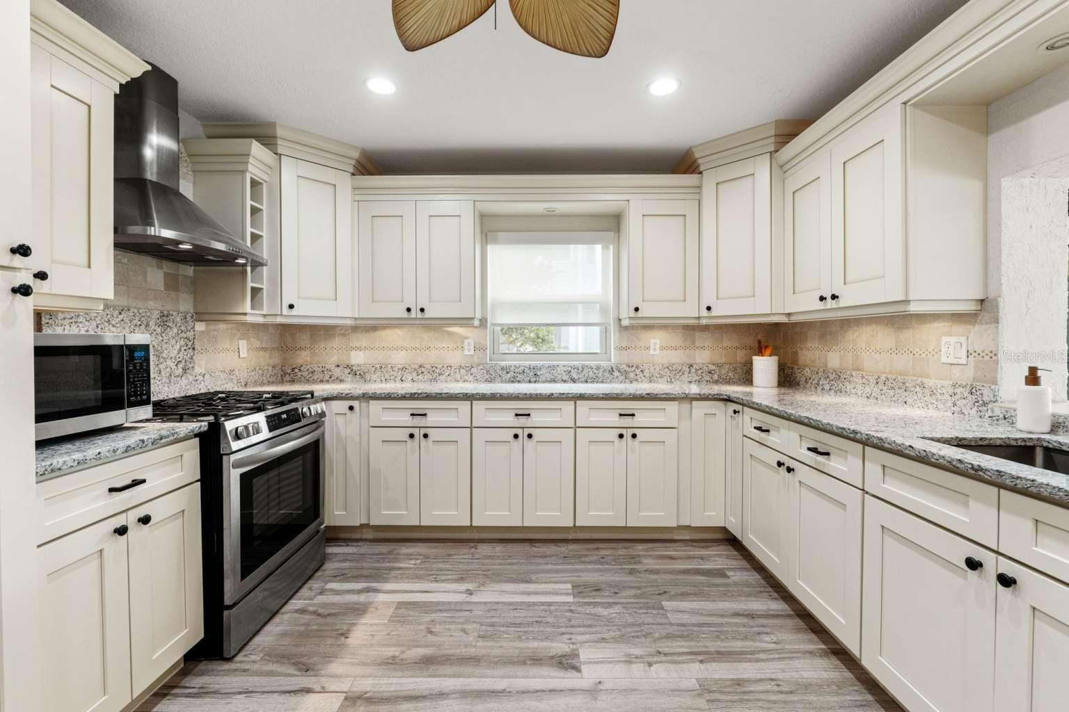 Image 24 of 52 For 4383 Biscayne Drive