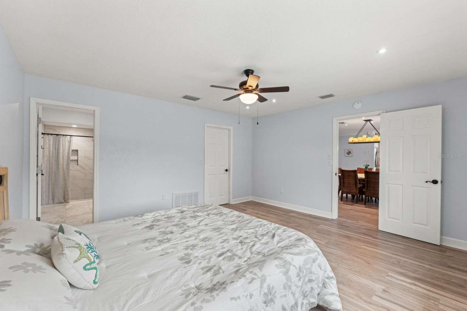 Image 41 of 52 For 4383 Biscayne Drive