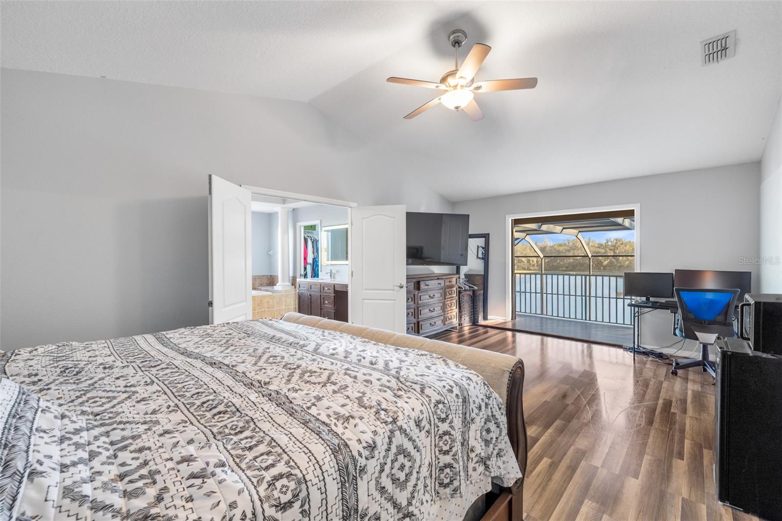 Image 14 of 39 For 10744 Breaking Rocks Drive