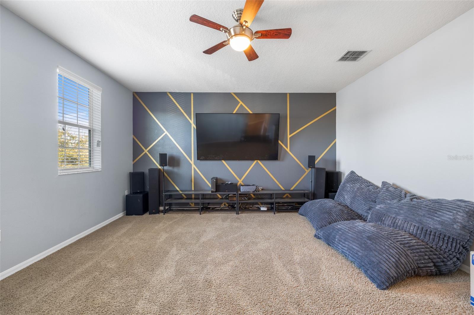 Image 25 of 39 For 10744 Breaking Rocks Drive