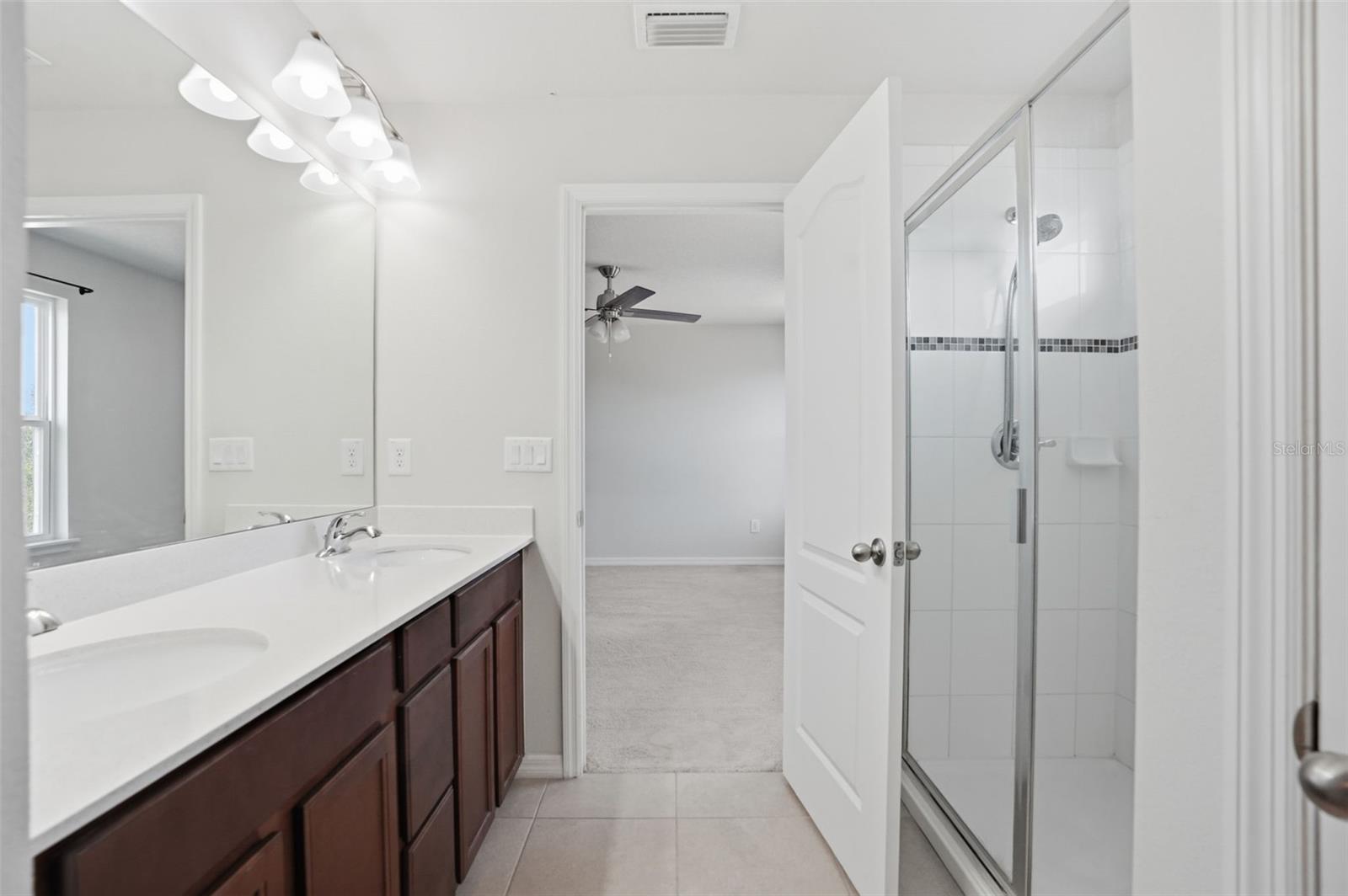 Image 25 of 63 For 10402 Hawks Landing Drive